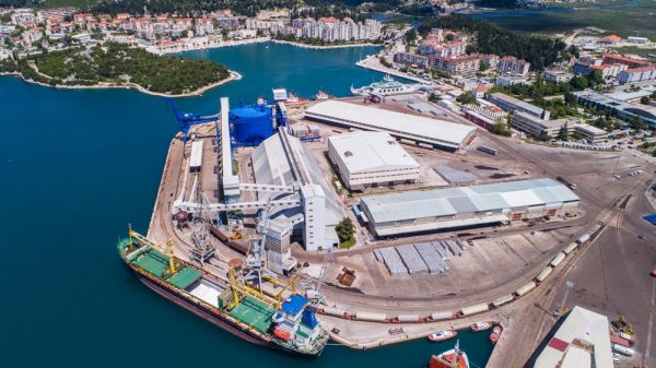 Kriza u Željezari Zenica širi se dalje: Ugroženi prihodi Luke Ploče