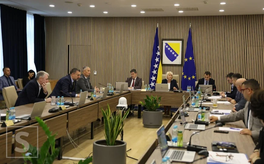 Velika vijest: Jednokratna pomoć od 1.000 KM za radnike u institucijama BiH